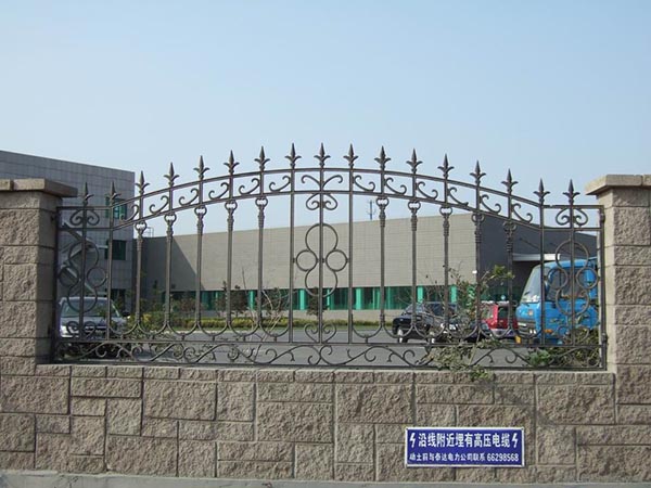 铸铁围墙